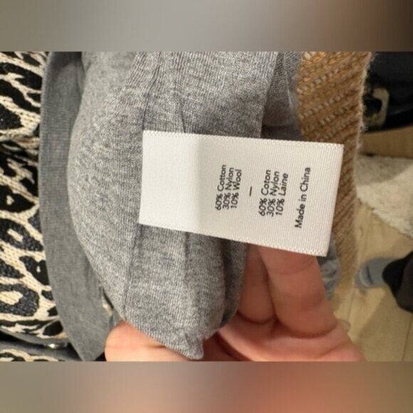 🌟New with tags🌟 Elizabeth James the label Cardigan - Picture 8 of 11
